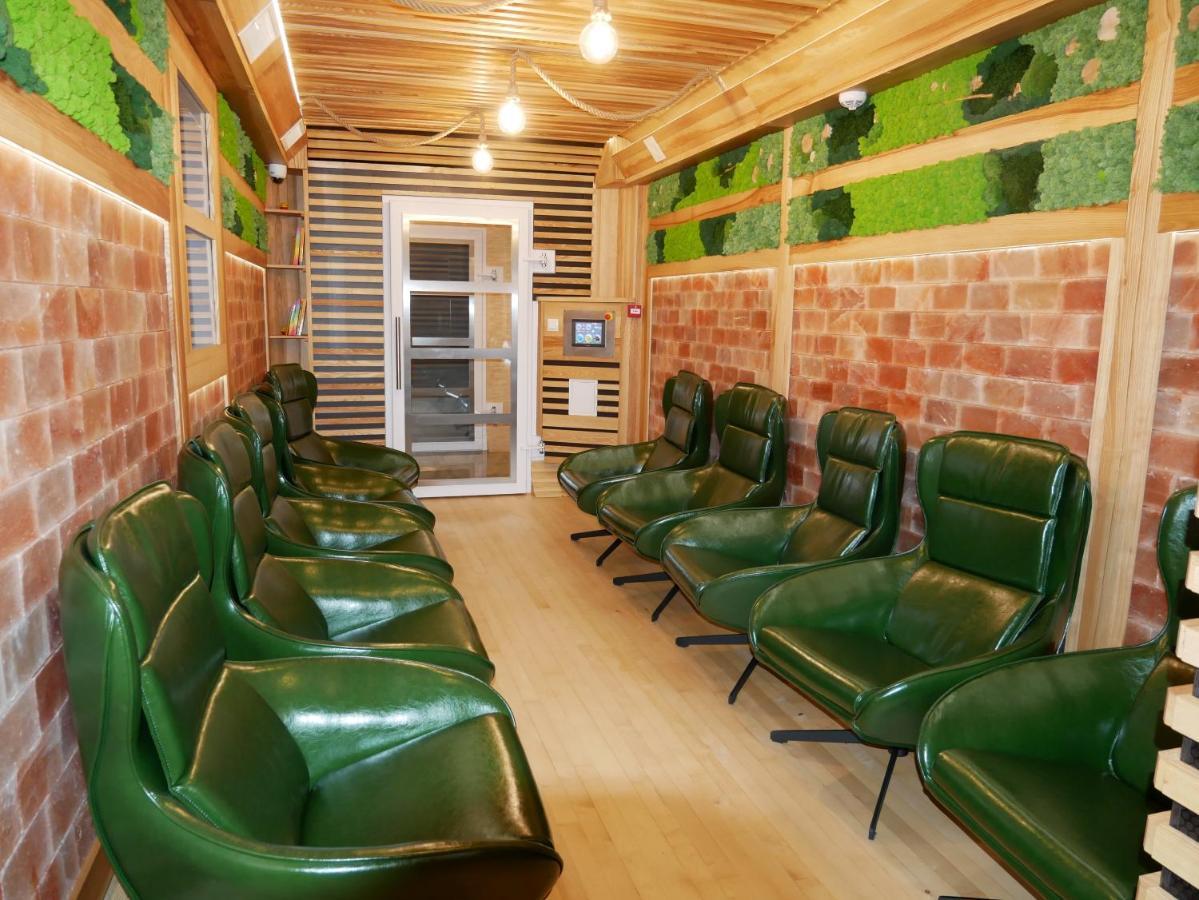 Holistic Hotell Solec-Zdrój Exteriör bild